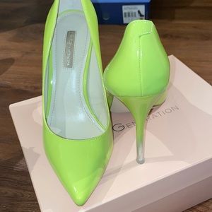 Women’s pumps